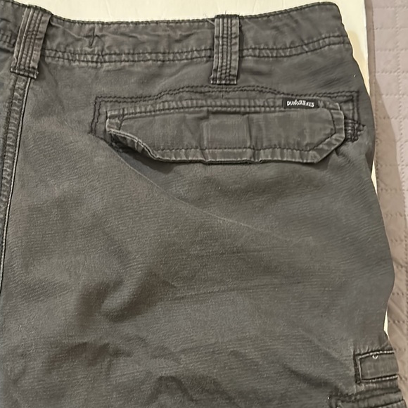Lee Dungarees Men’s Faded Black Wash Look Cargo Shorts - Picture 7 of 7